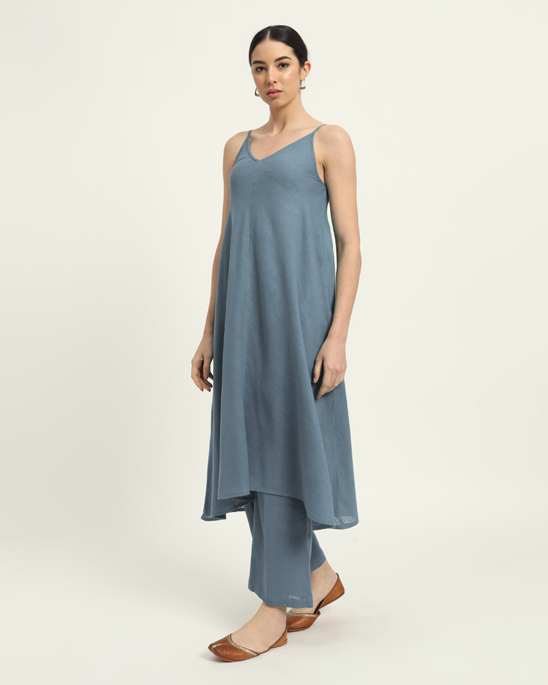 Combo: Beige & Blue Dawn Leisurely Affair Spaghetti Solid Kurta