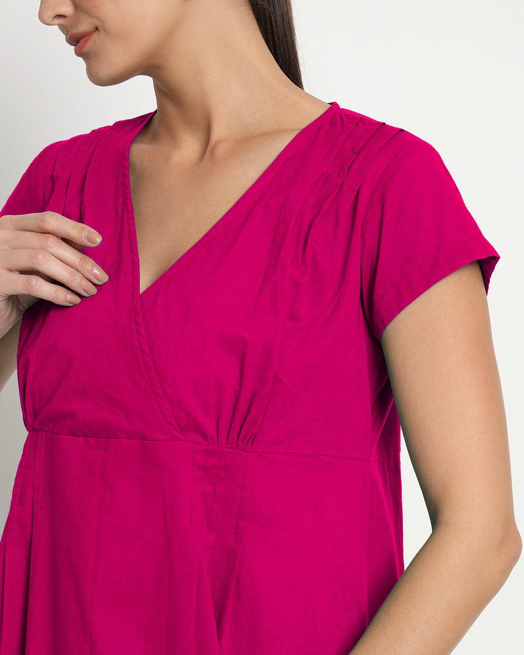 Queen's Gulabi Voguish Verve V Neck Dress