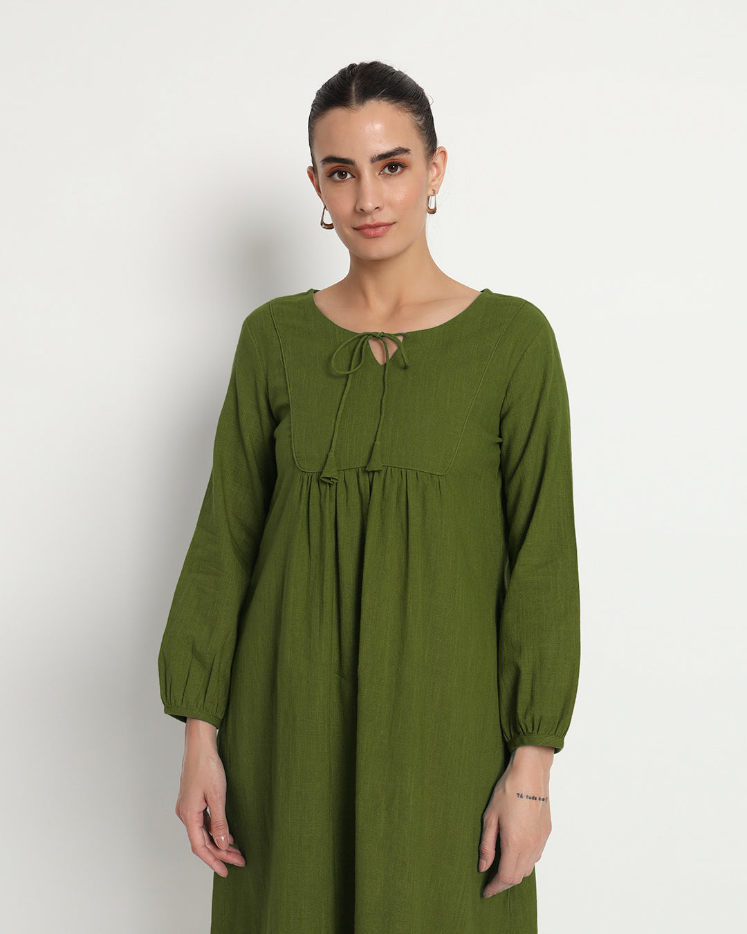 Greening Spring Playful Tie-Up Neck Dress