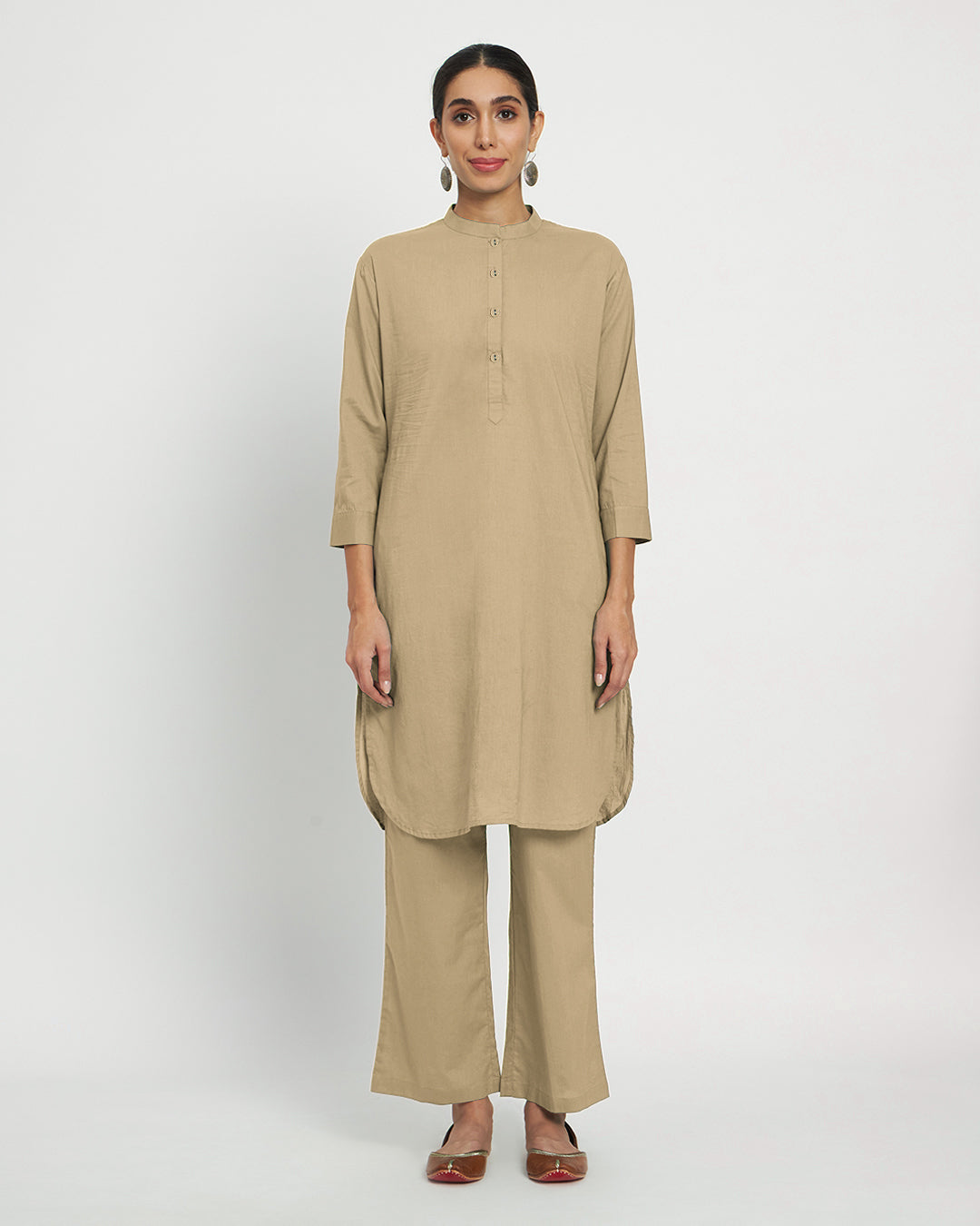 Day In Beige Modern Mandarin Collar Solid Kurta (Without Bottoms)