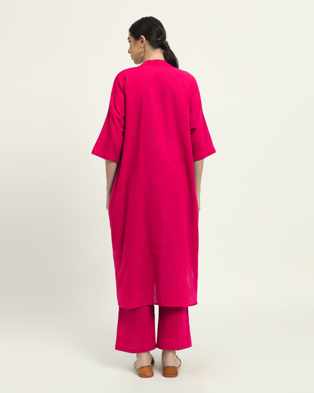Combo: Blue Dawn & Queen's Gulabi Serene Sojourn V Neck Solid Kurta