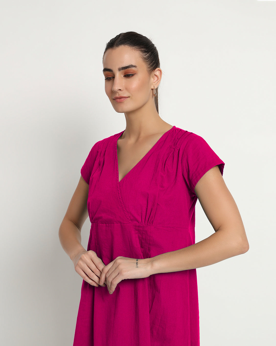 Queen's Gulabi Voguish Verve V Neck Dress