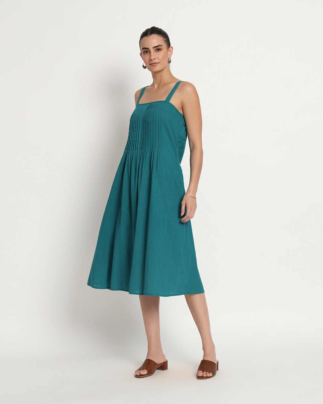 Green Gleam Dreamy Flare Spaghetti Dress