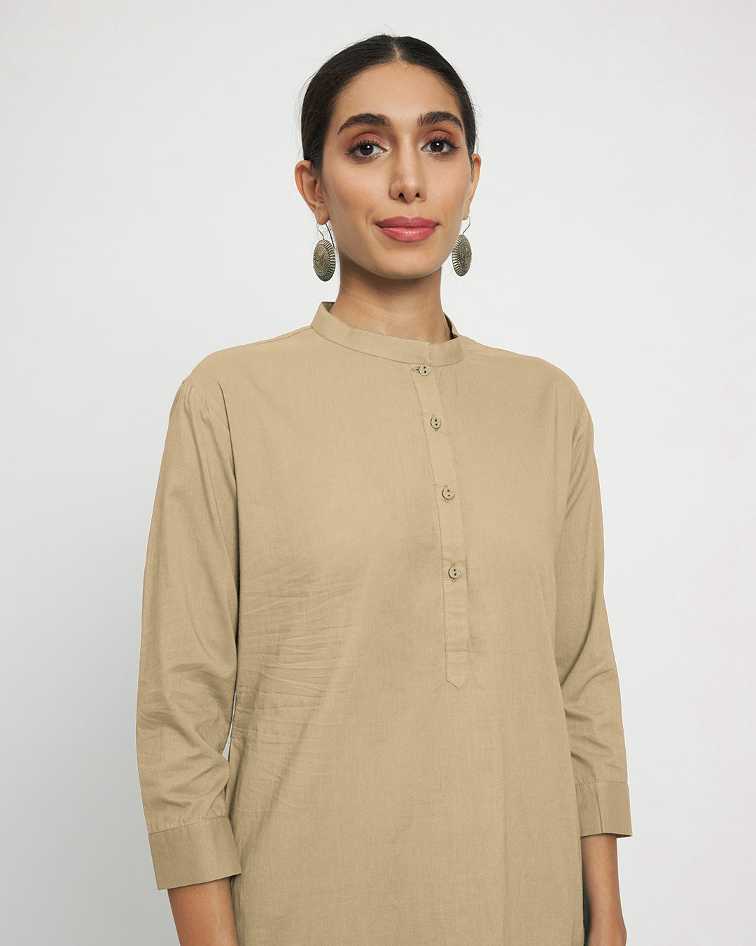 Day In Beige Modern Mandarin Collar Solid Kurta (Without Bottoms)