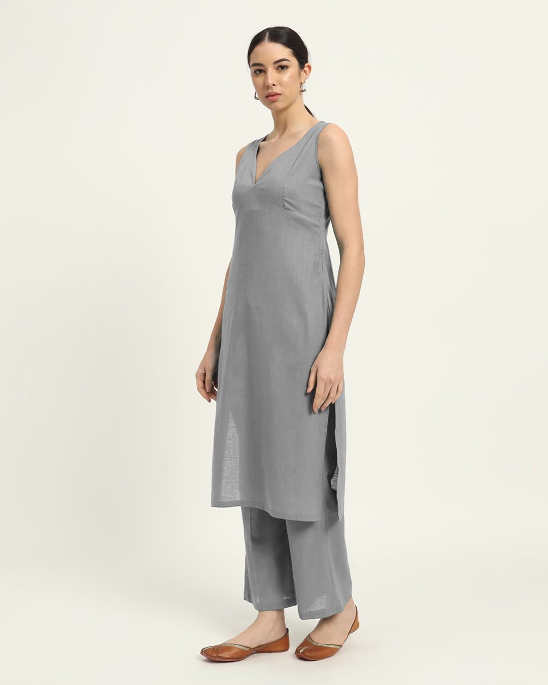 Combo: Iced Grey & Russet Red Modern Muse Sweetheart Solid Kurta