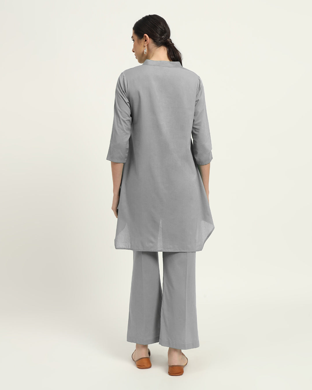 Combo: Iced Grey & Queens Gulabi Fresh Fusion Collar V Solid Kurta