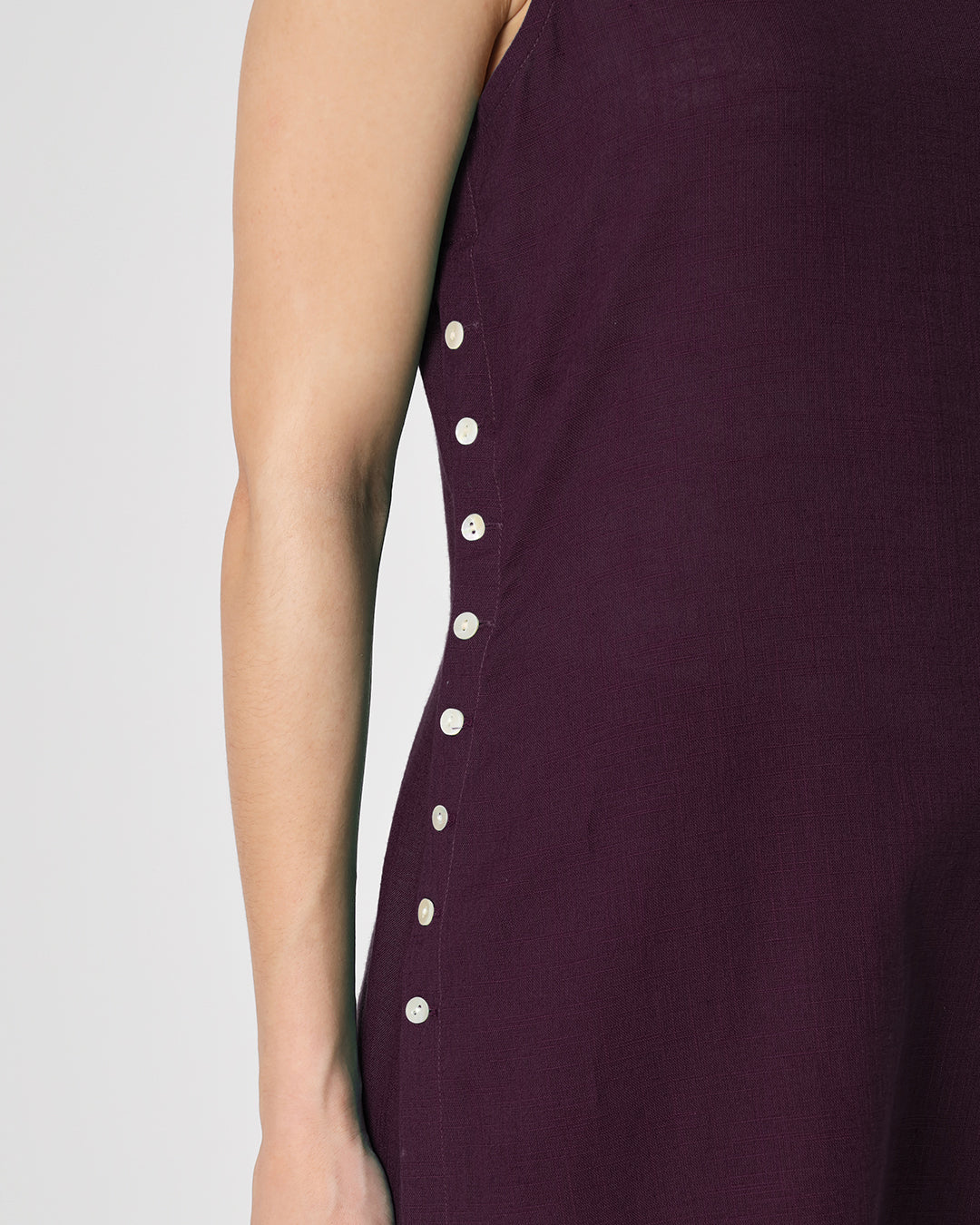 Plum Passion Sleeveless Long Solid Kurta (Without Bottoms)