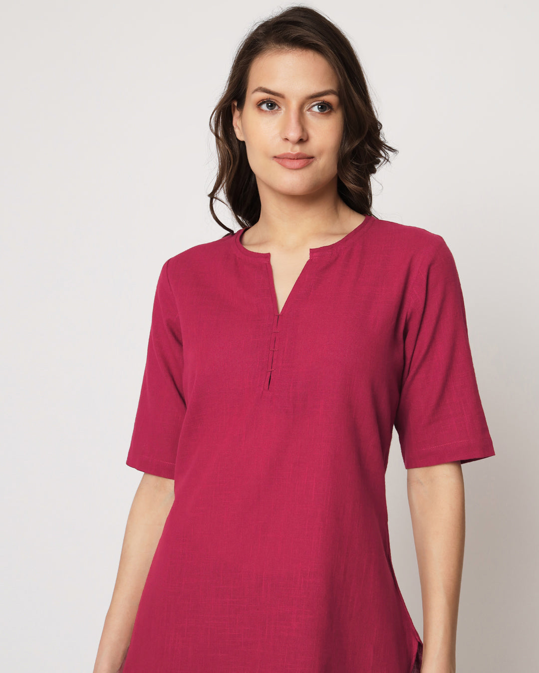 Queen's Gulabi Collar Neck Short Length Solid Kurta (Without Bottoms)