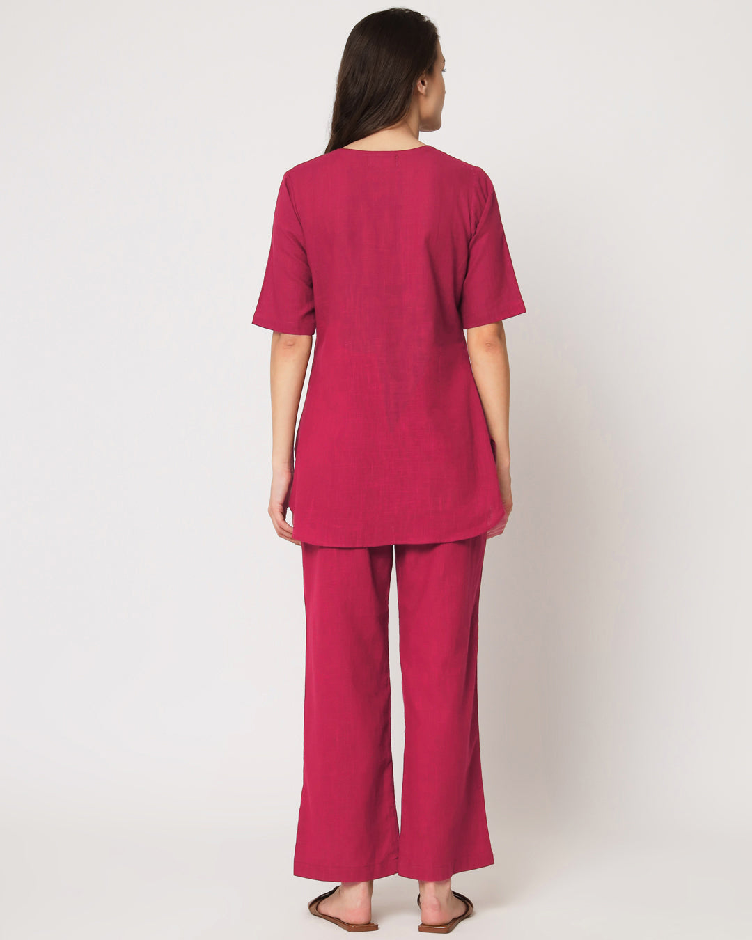 Queen's Gulabi Collar Neck Short Length Solid Kurta (Without Bottoms)