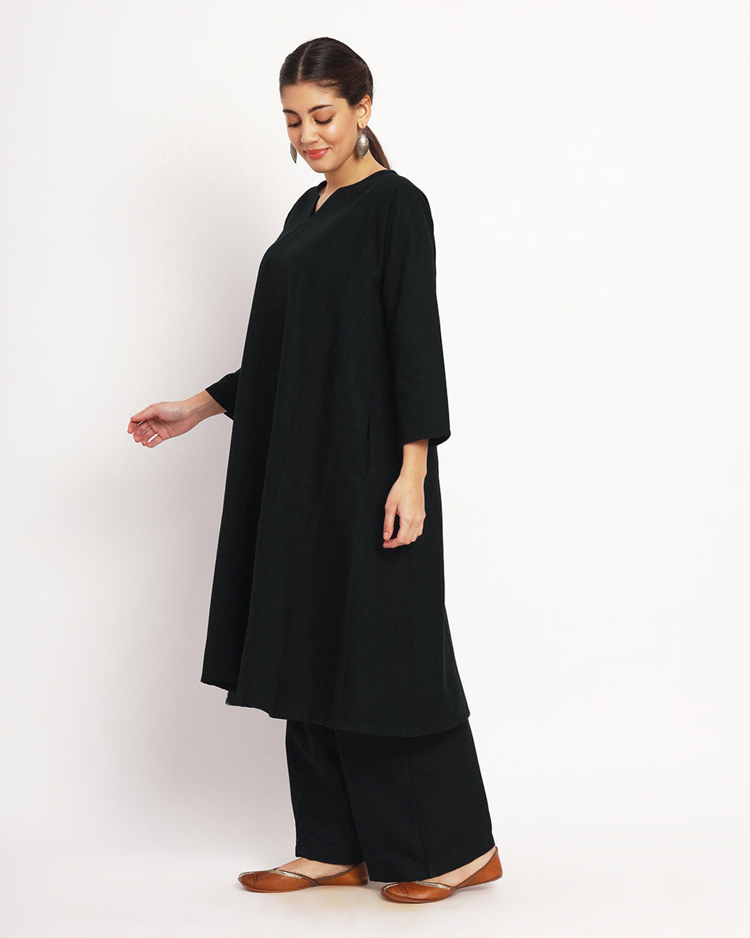 Black Vintage Allure Woolen Phiran Co-ord Set