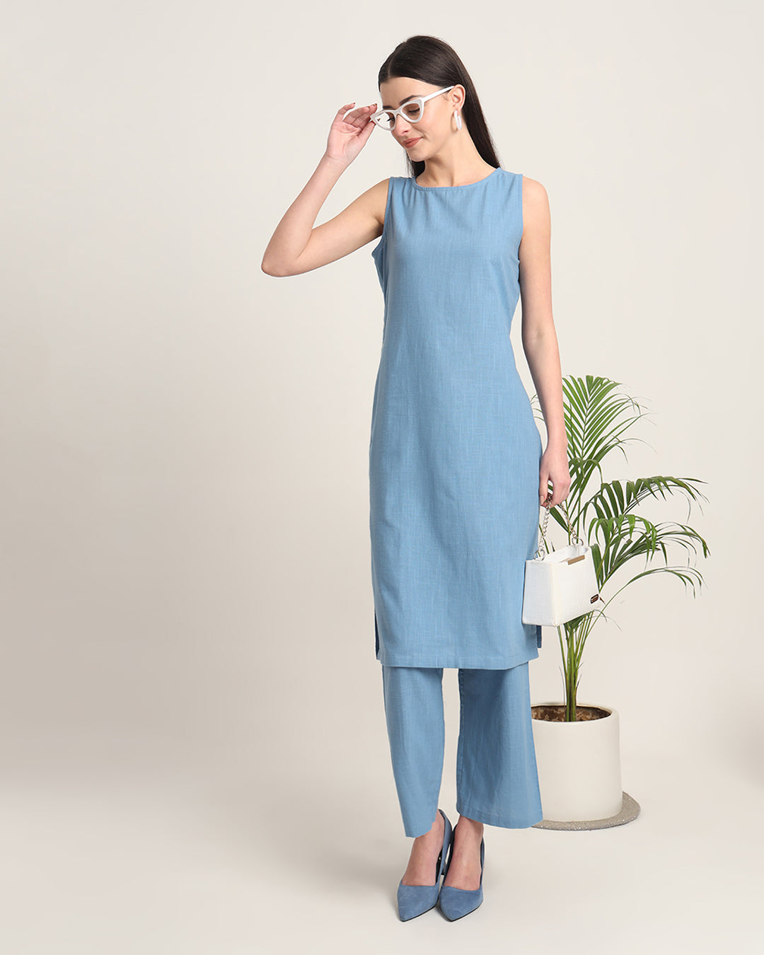 Blue Dawn Sleeveless Long Solid Kurta (Without Bottoms)