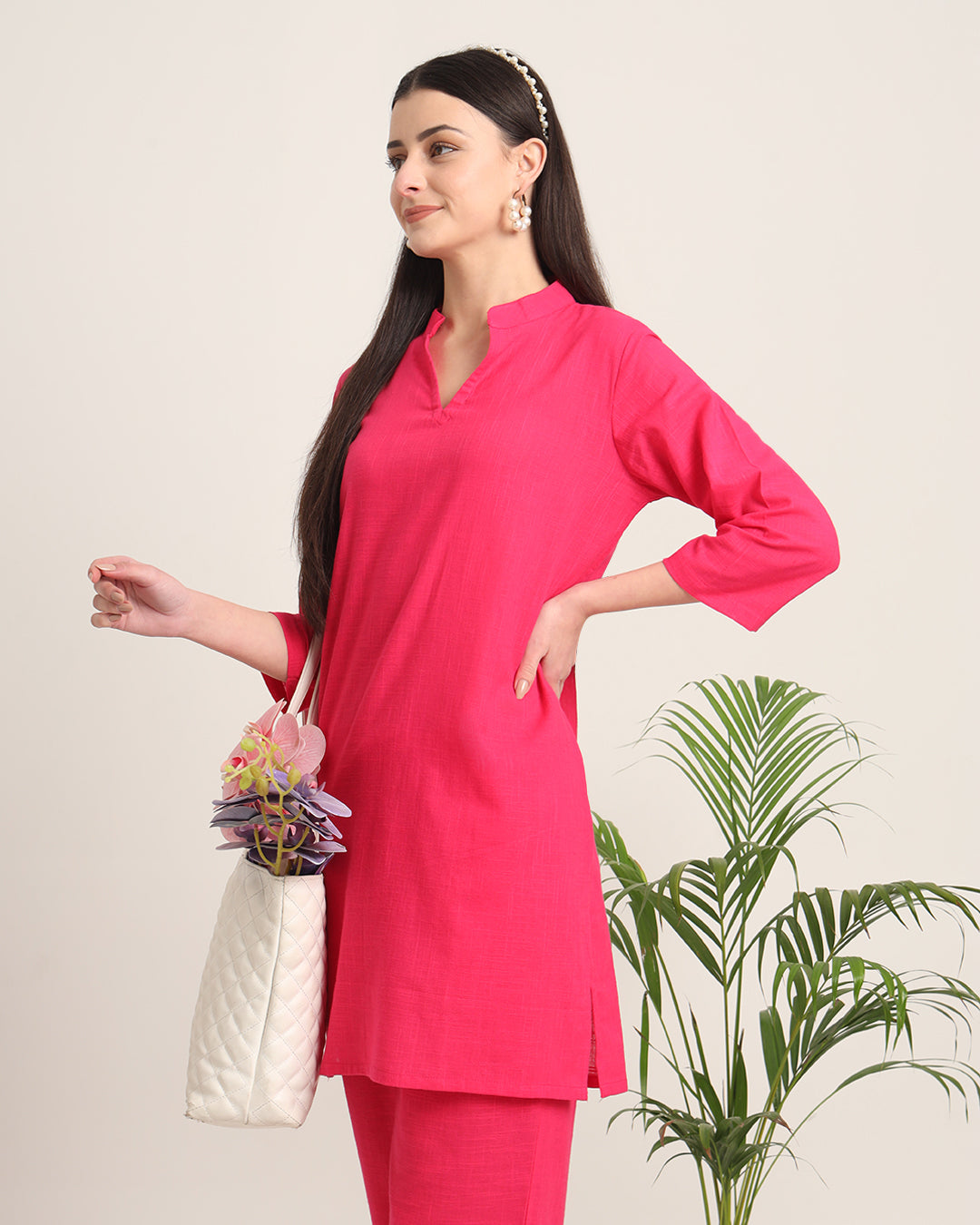 Queen's Gulabi Collar Neck Mid Length Solid Kurta (Without Bottoms)