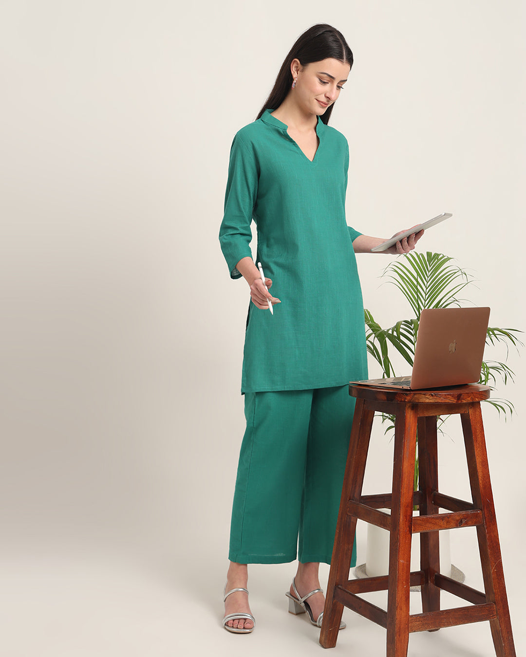 Green Gleam Collar Neck Mid Length Solid Co-ord Set