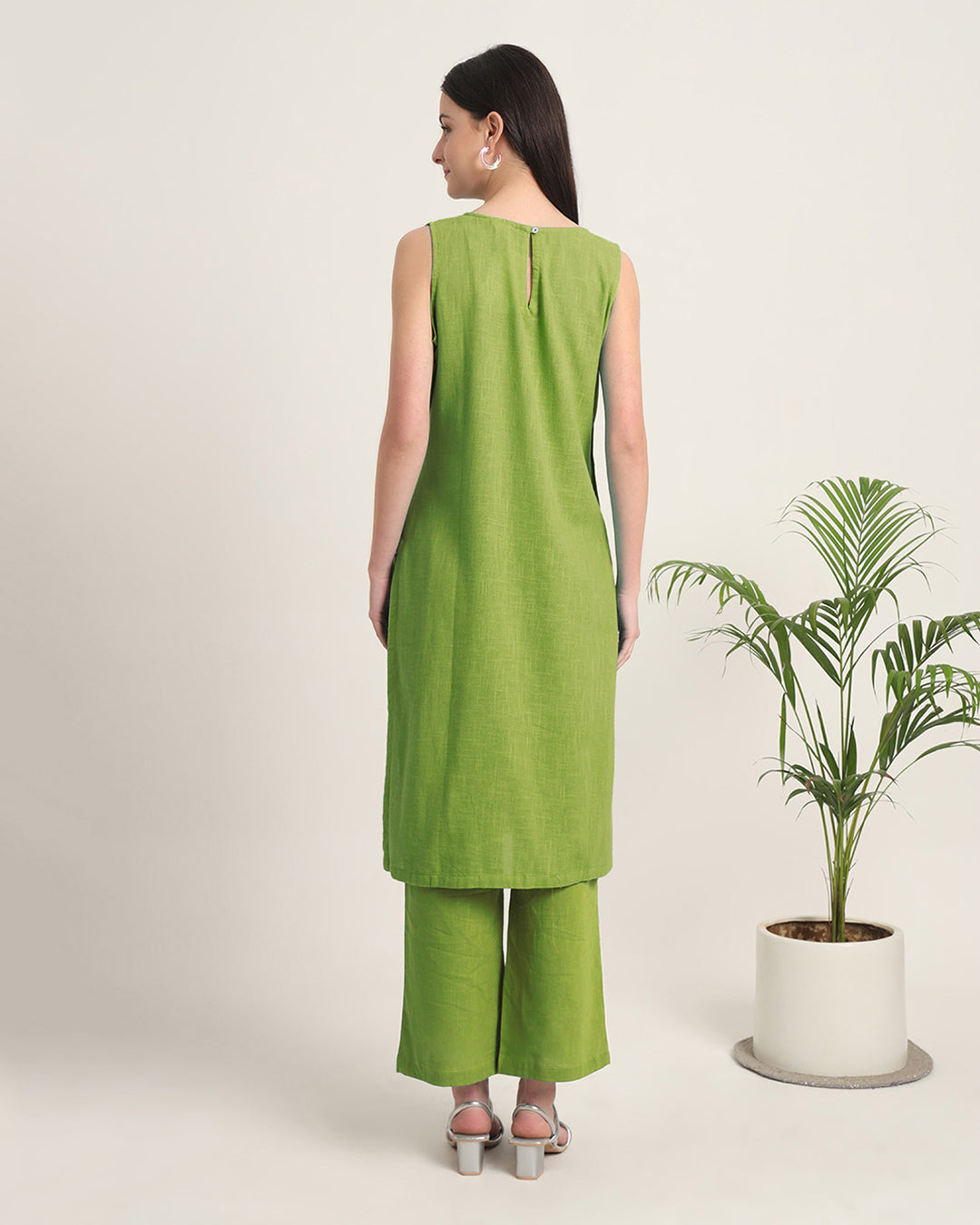 Sage Green Sleeveless Long Solid Kurta (Without Bottoms)