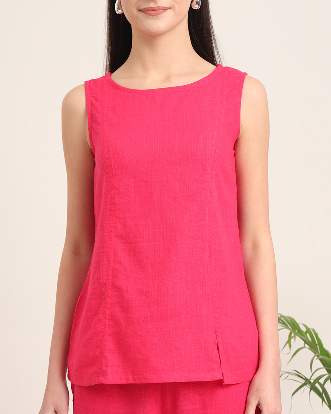 Queen's Gulabi Sleeveless Short Length Solid Co-ord Set