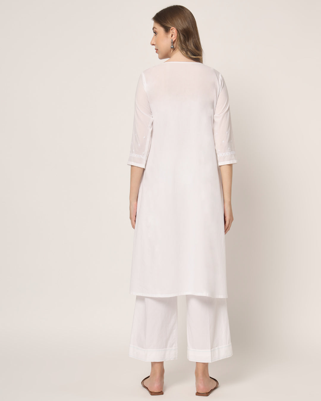 Svetah Aamana Chikankari Kurta (Without Bottoms)