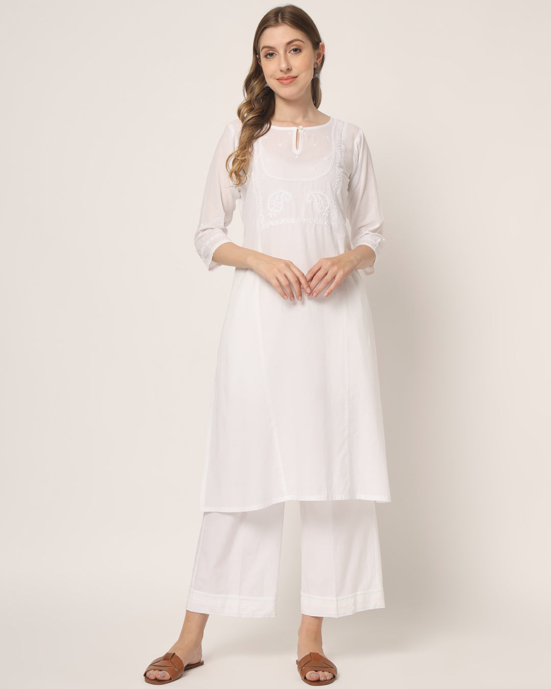Svetah Aamana Chikankari Kurta (Without Bottoms)