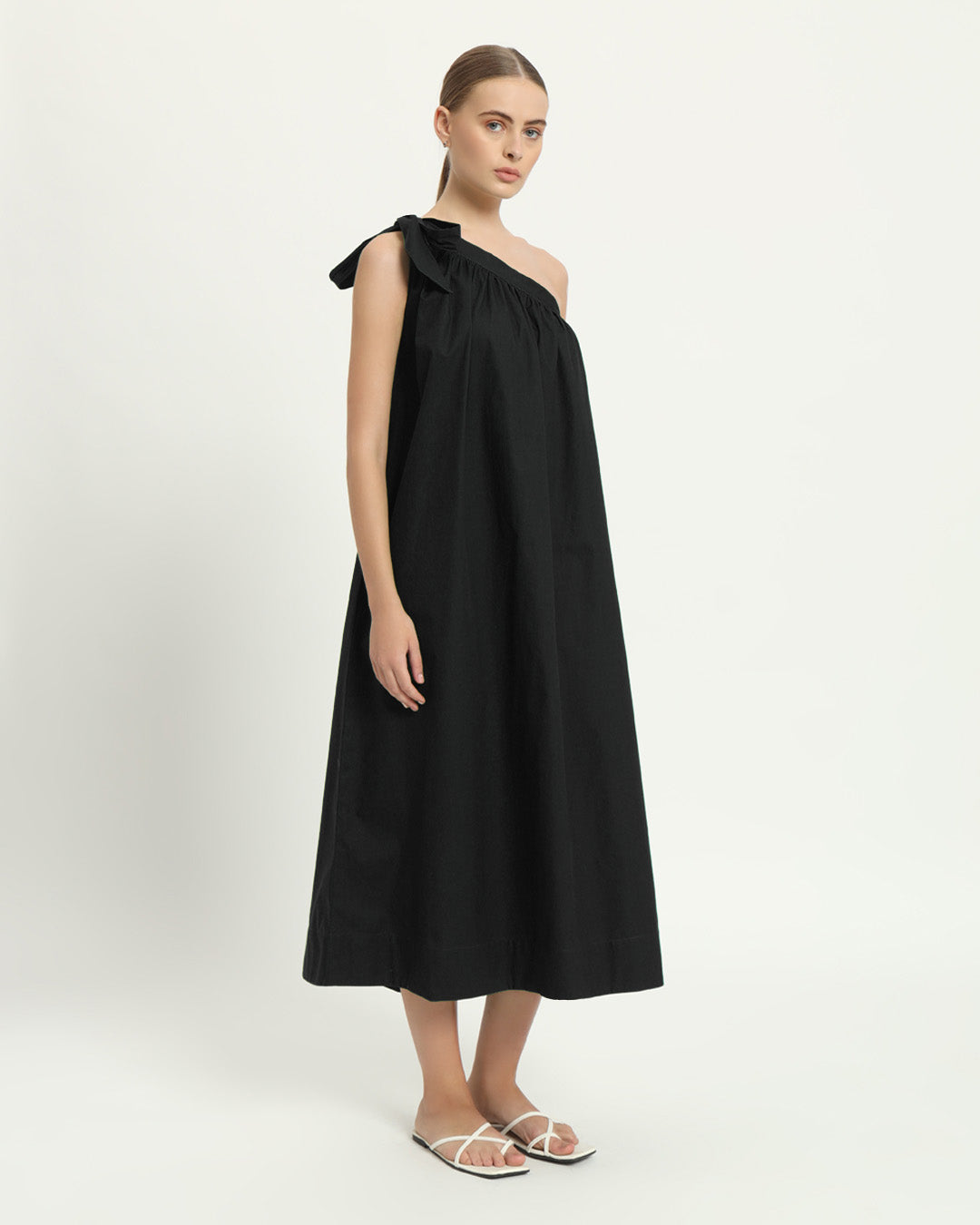 The Strehla Noir Cotton Dress