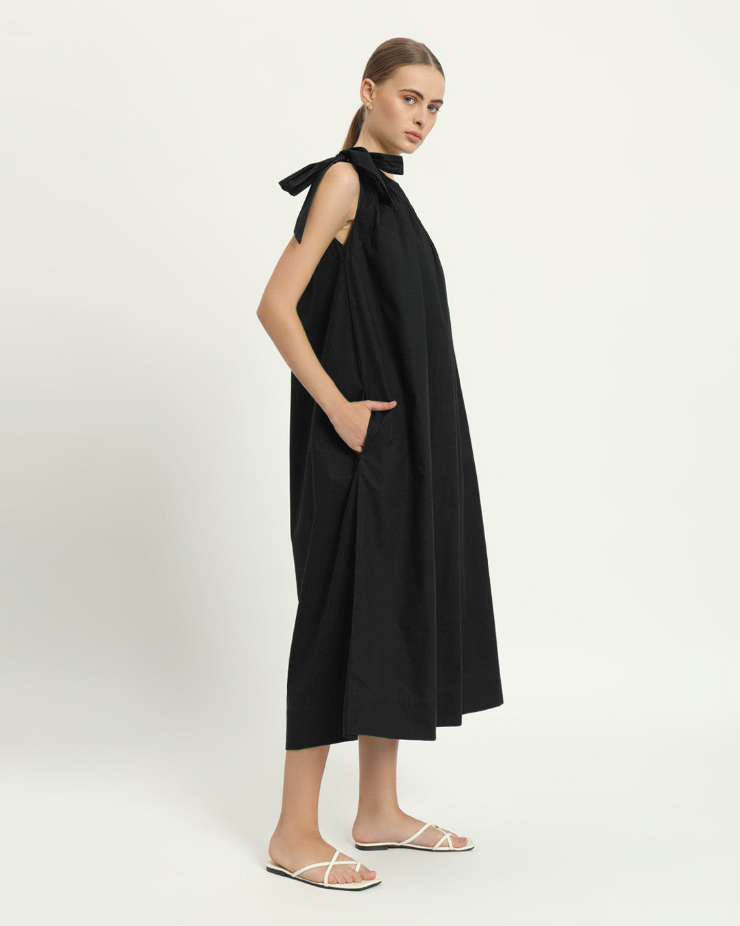 The Strehla Noir Cotton Dress