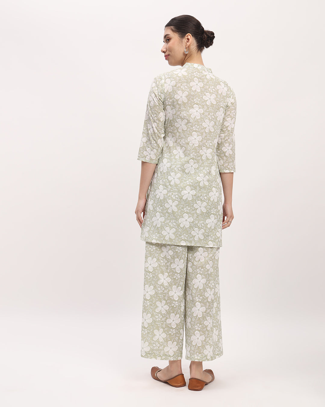 Combo: Green Moonlit Jasmine & English Floral Track Mid Length Printed Kurta (Without Bottoms)