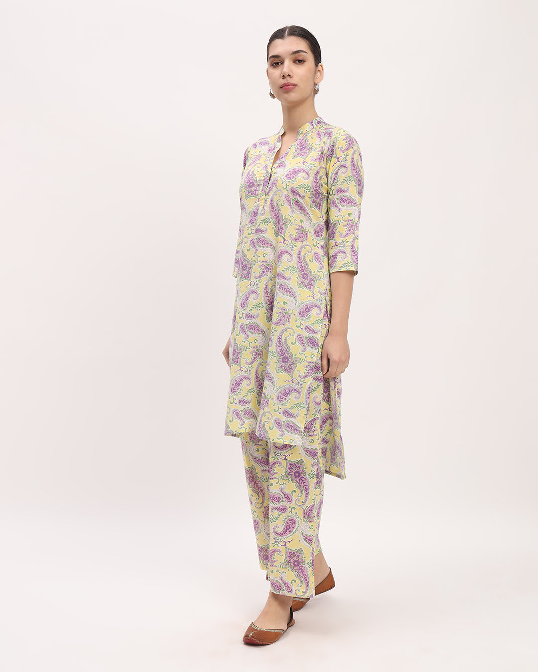 Lavender Paisely High-Low Printed Kurta (Without Bottoms)