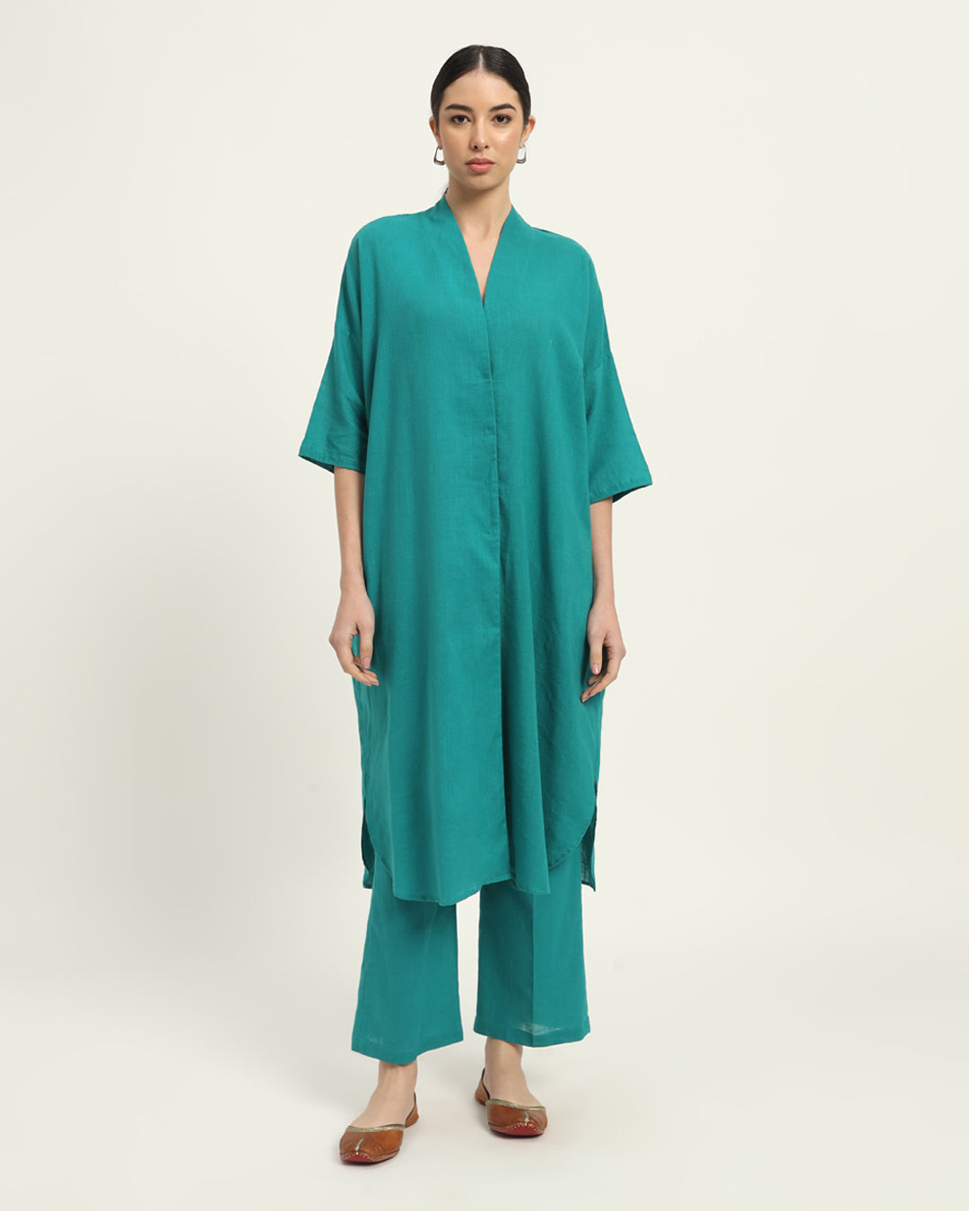 Green Gleam Serene Sojourn V Neck Solid Co-ord Set