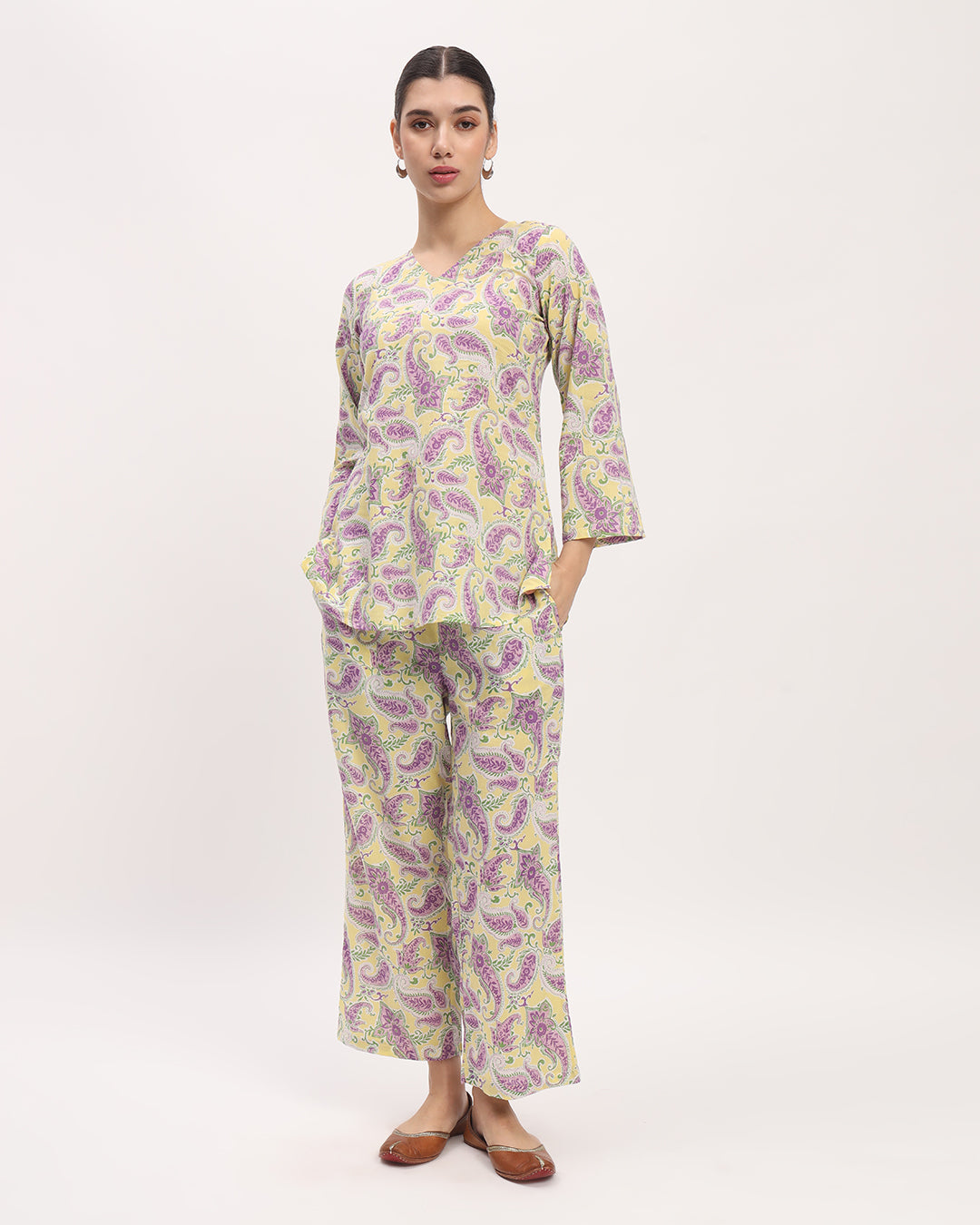 Combo: Fire Lillies & Lavender Paisley V Neck Printed Short Kurta (Without Bottoms)