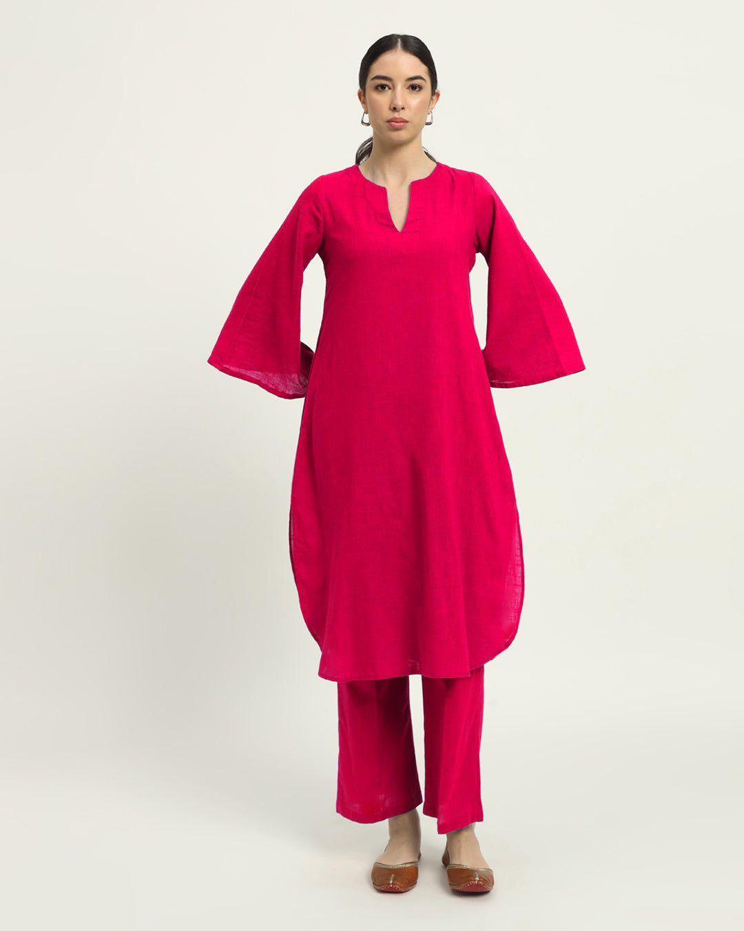 Queen's Gulabi Rounded Reverie Solid Kurta (Without Bottoms)