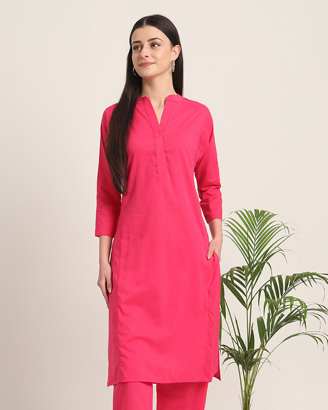 Queen's Gulabi Everyday Bliss Notch Neck Solid Kurta (Without Bottoms)