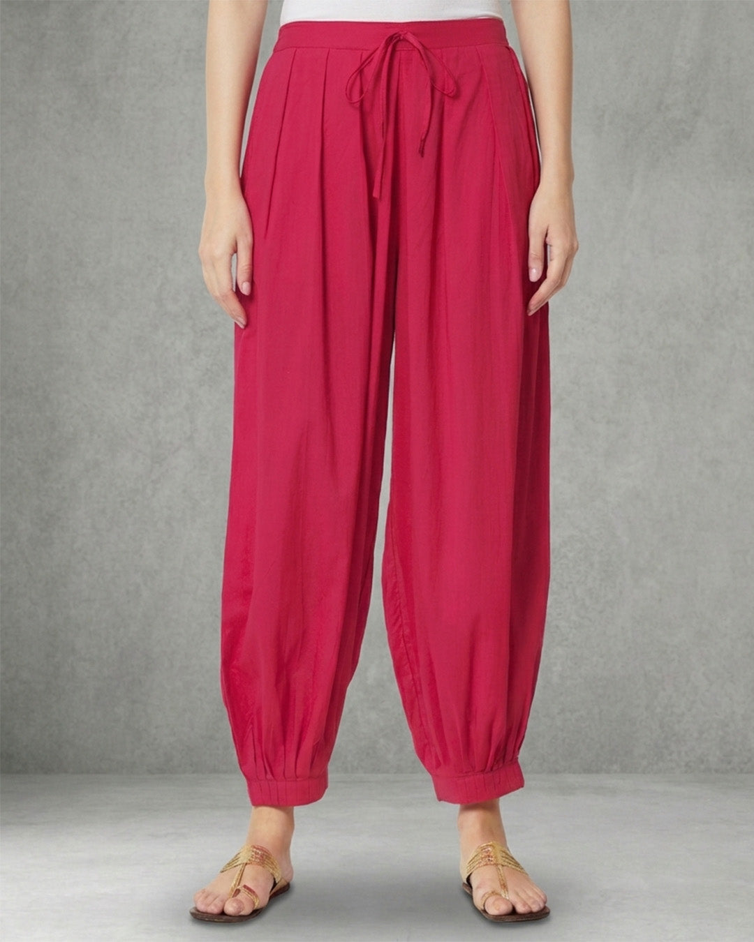 Queen's Gulabi Pleated Salwar