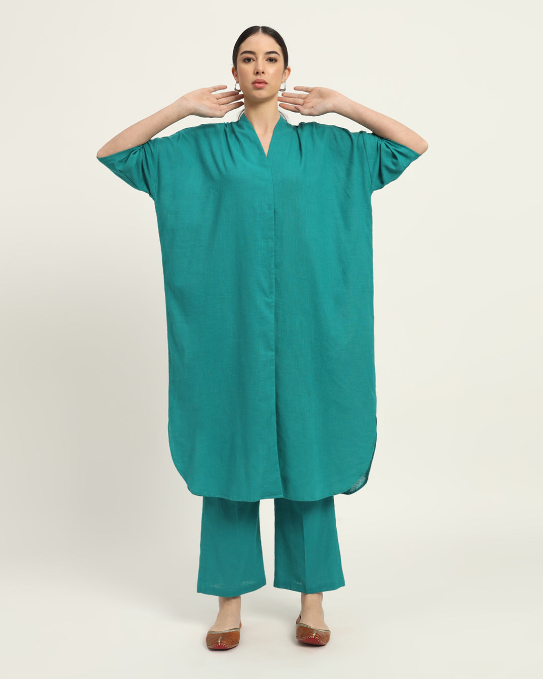 Green Gleam Serene Sojourn V Neck Solid Co-ord Set