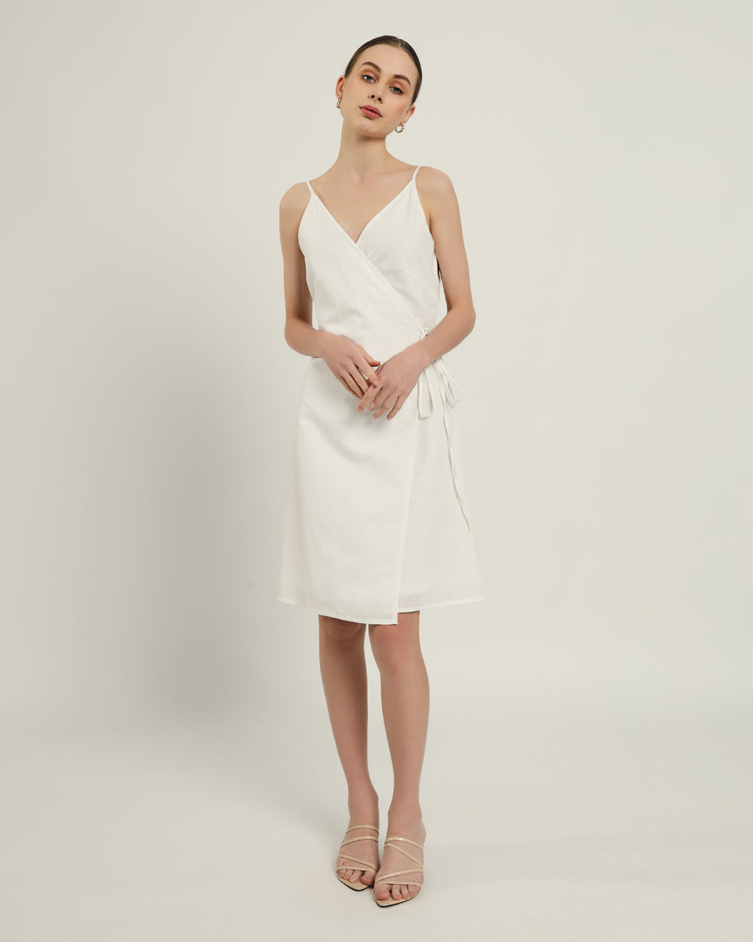 The Chambéry Daisy White Linen Dress