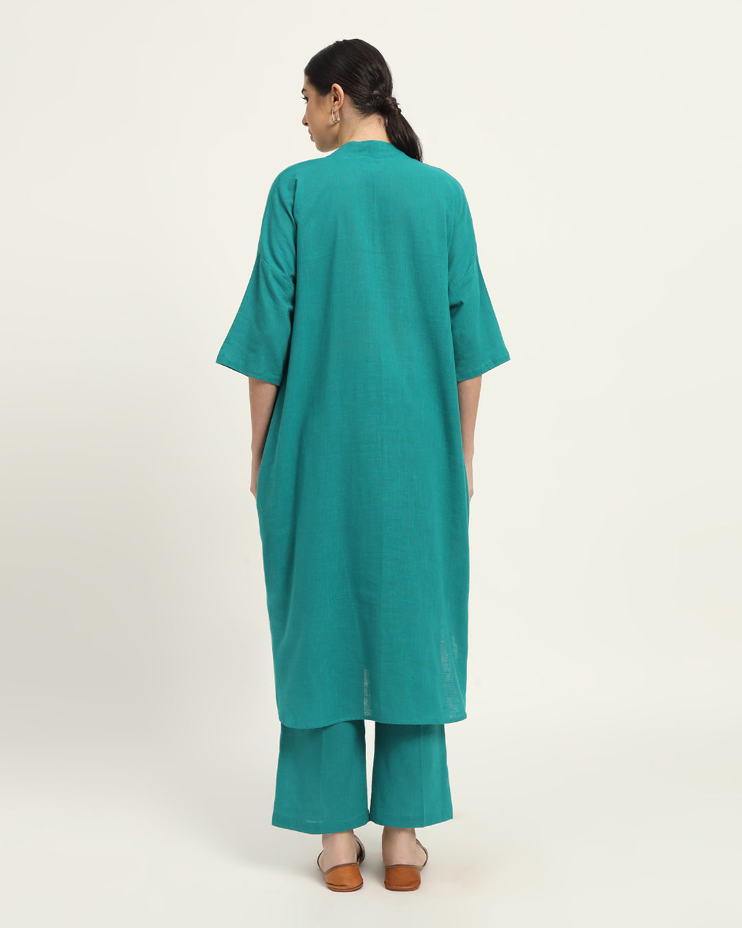 Green Gleam Serene Sojourn V Neck Solid Co-ord Set