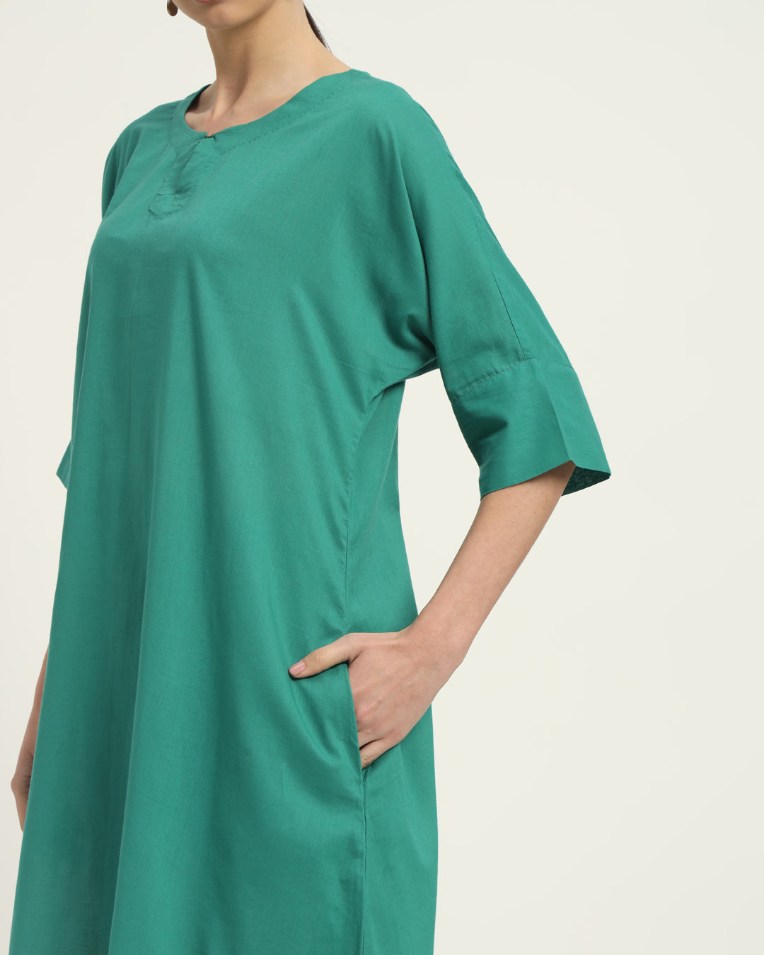 Green Gleam Flare & Flow Boat Neck Solid Kurta (Without Bottoms)