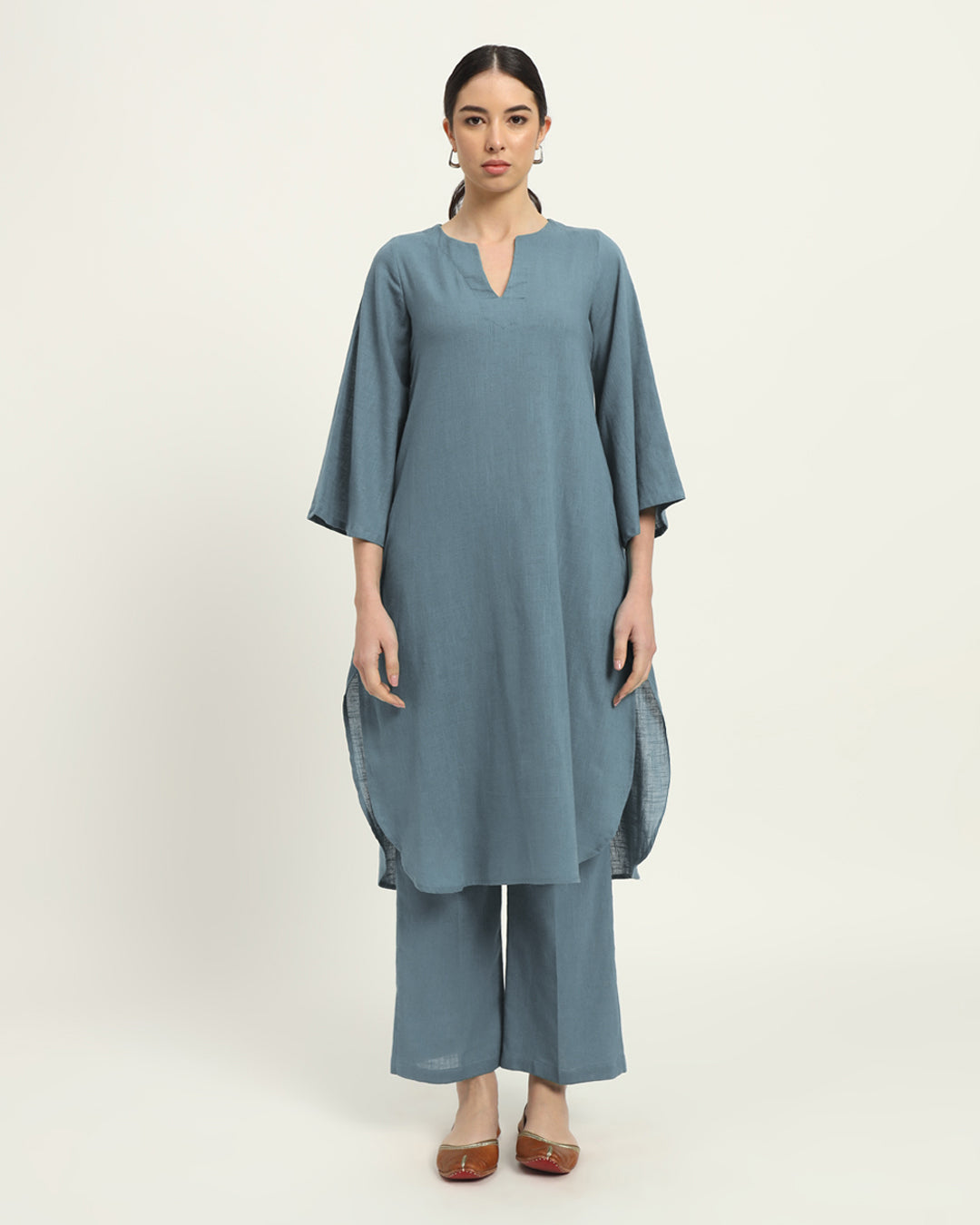 Blue Dawn Rounded Reverie Solid Kurta (Without Bottoms)