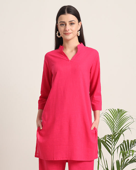 Queen's Gulabi Collar Neck Mid Length Solid Kurta (Without Bottoms)