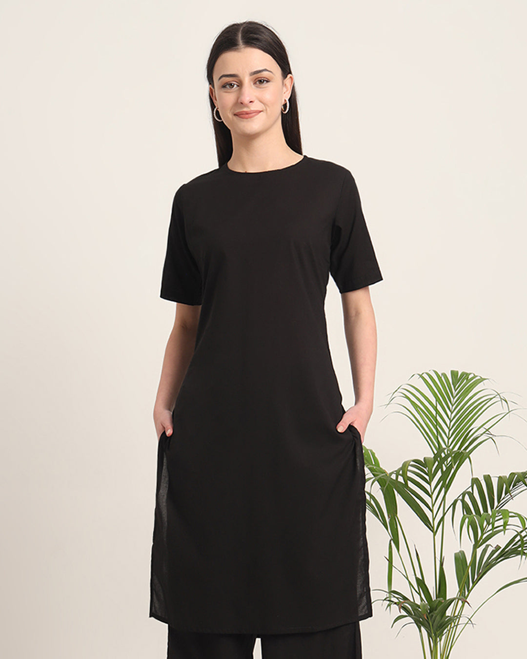 Black Round Neck Long Solid Kurta (Without Bottoms)