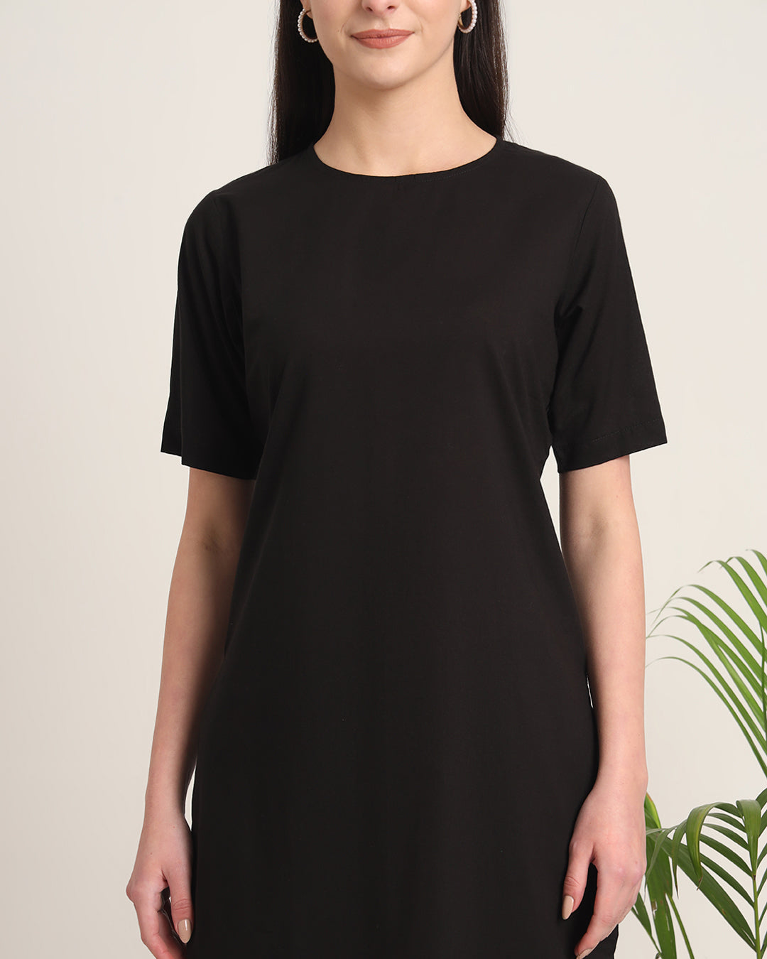 Black Round Neck Long Solid Kurta (Without Bottoms)