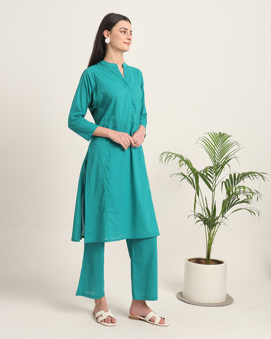 Green Gleam Everyday Bliss Notch Neck Solid Kurta (Without Bottoms)