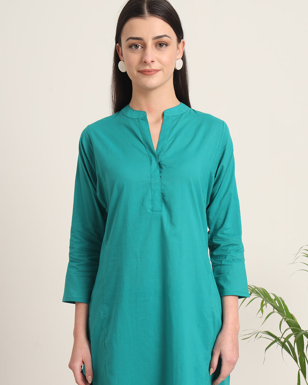 Green Gleam Everyday Bliss Notch Neck Solid Kurta (Without Bottoms)