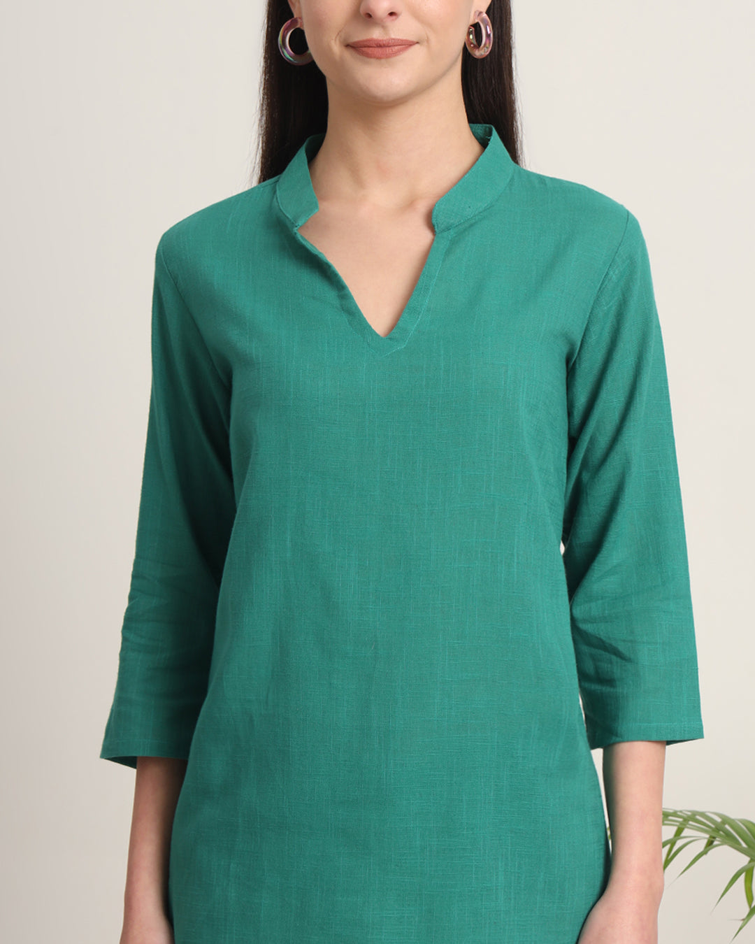 Green Gleam Collar Neck Mid Length Solid Kurta (Without Bottoms)