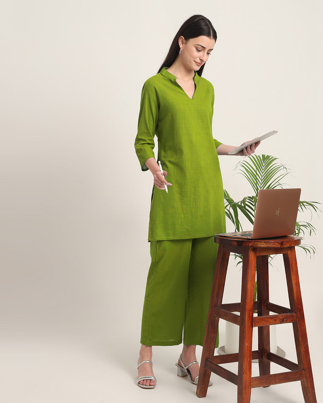 Sage Green Collar Neck Mid Length Solid Kurta (Without Bottoms)