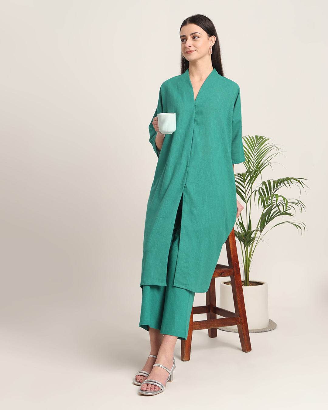 Green Gleam Serene Sojourn V Neck Solid Co-ord Set