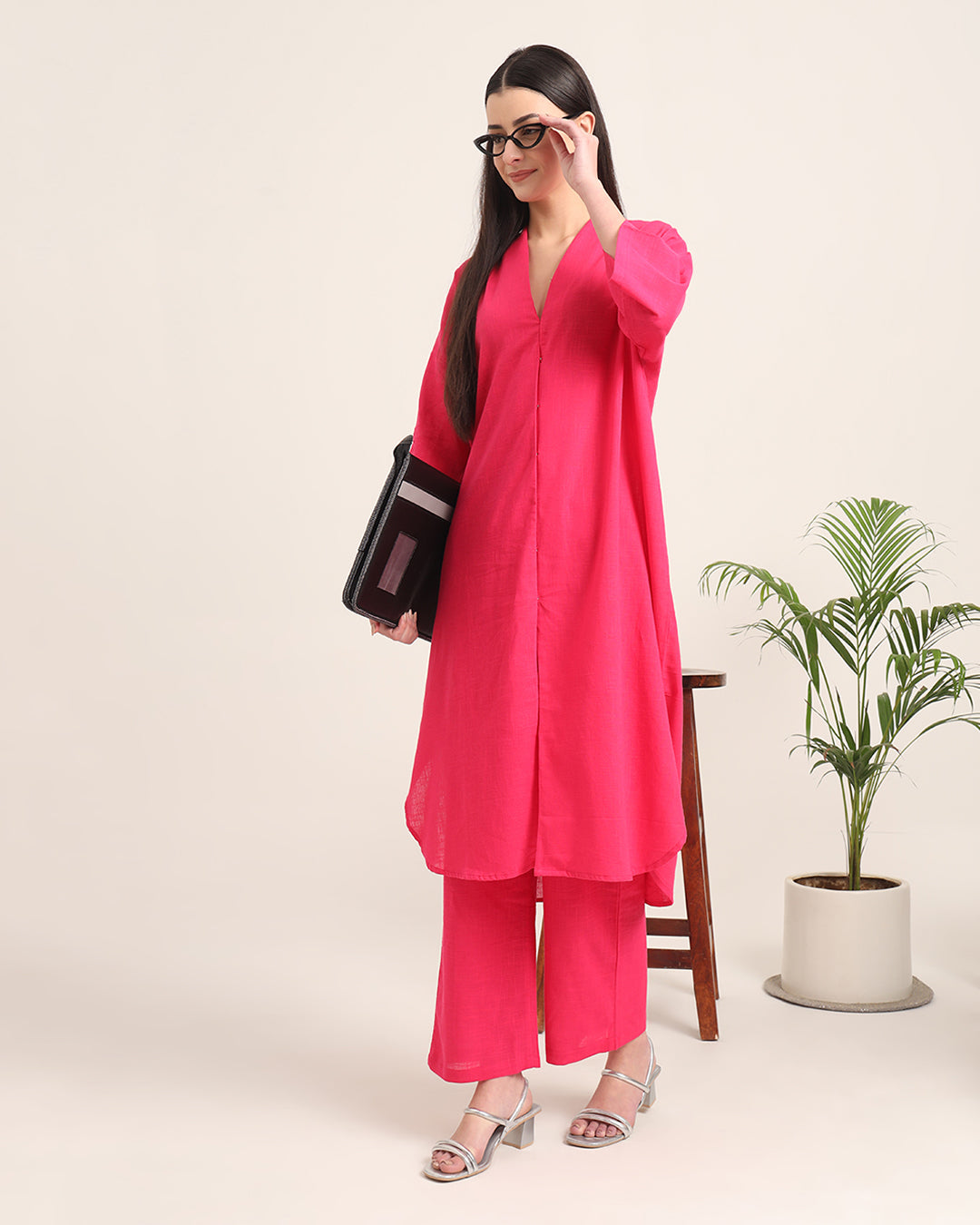 Queen's Gulabi Serene Sojourn V Neck Solid Co-ord Set