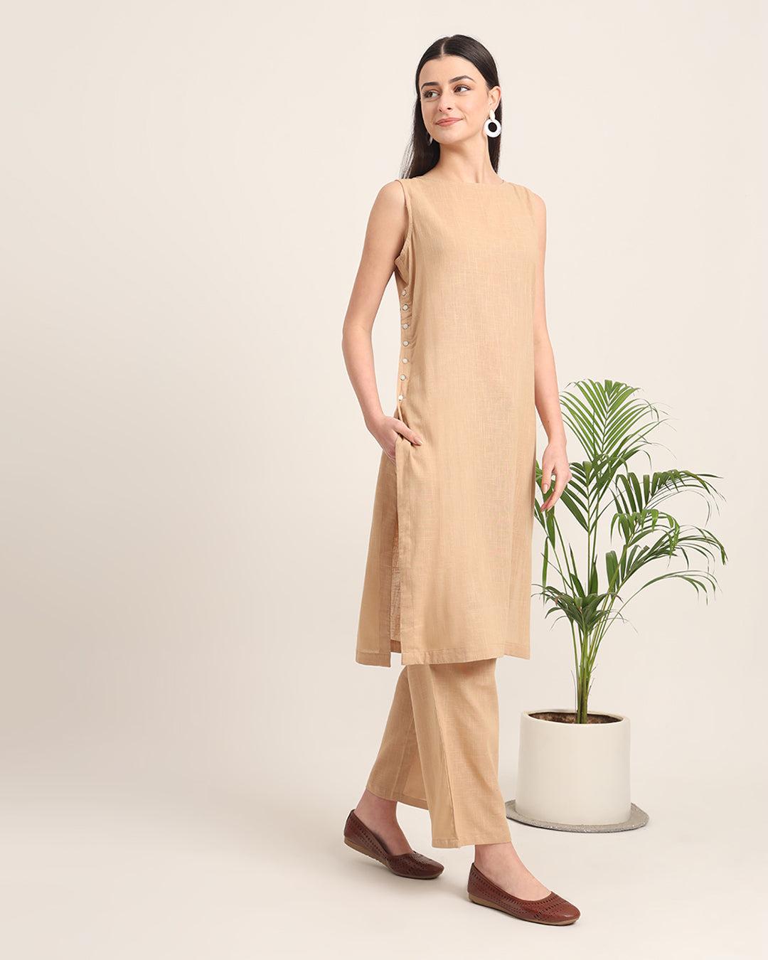 Beige Sleeveless Long Solid Kurta (Without Bottoms)