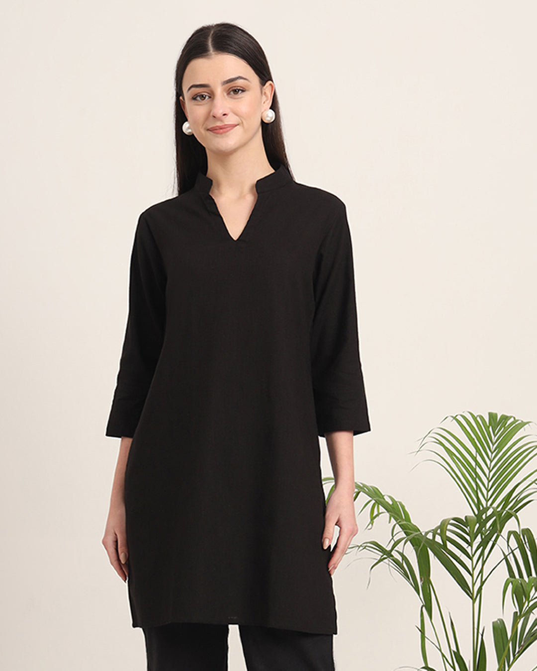 Black Collar Neck Mid Length Solid Kurta (Without Bottoms)