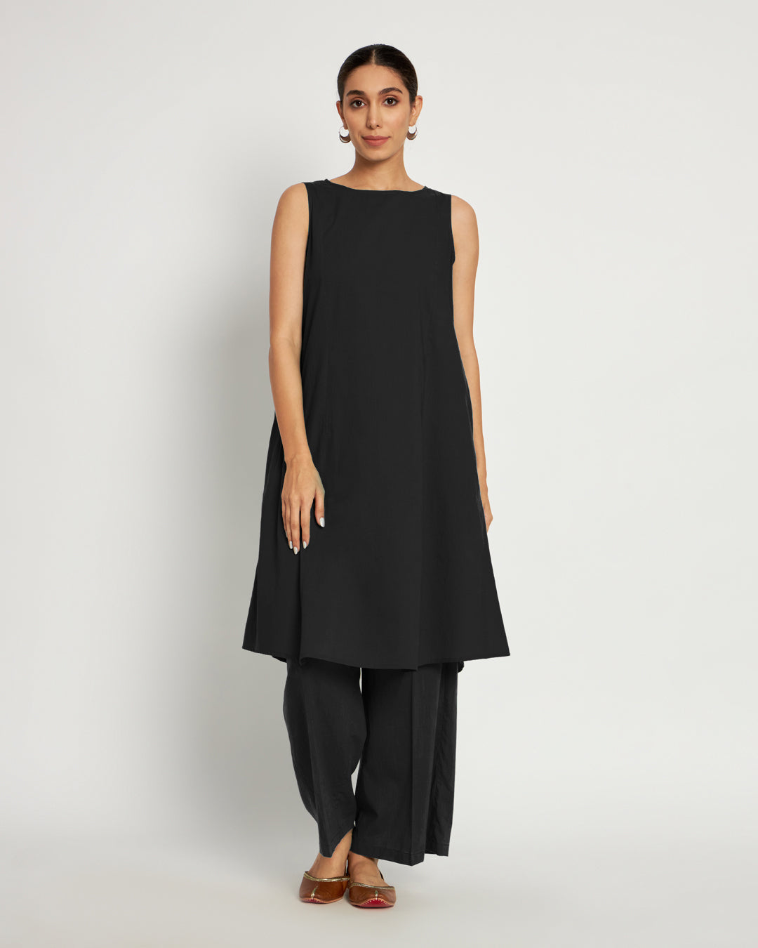 Classic Black Sleeveless A-Line Solid Kurta (Without Bottoms)
